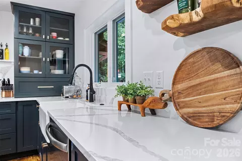 Kitchen - 162 Highview Rd, Cashiers, NC 28717 photo 6 of 9