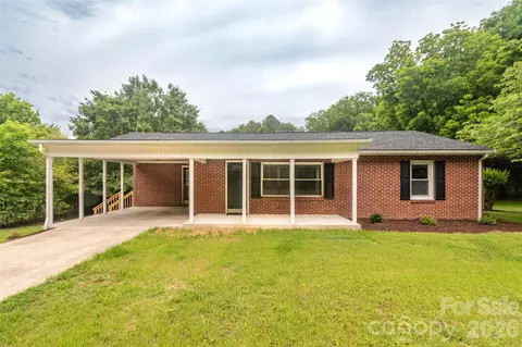 156 Doggett Grove Rd, Forest City, NC 28043