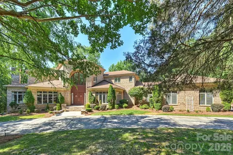 3301 Providence Plantation Ln, Charlotte, NC 28270