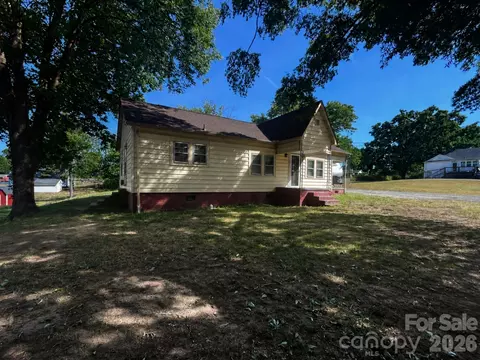 Exterior - 402 Easy St, Concord, NC 28027 photo 1 of 5