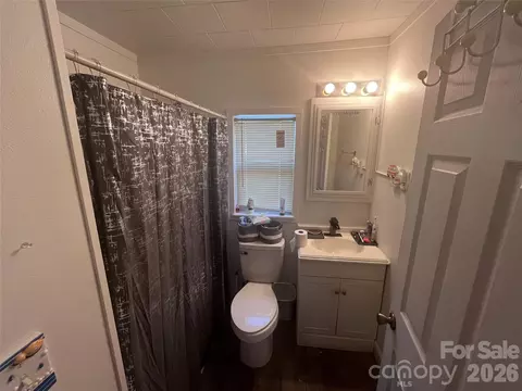 Bath - 402 Easy St, Concord, NC 28027 photo 1 of 2