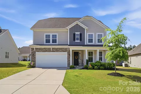 7924 Creek Park Dr, Denver, NC 28037