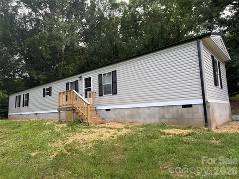 4956 Crawley Dale St, Morganton, NC 28655