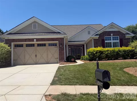 3743 Salvistrin St, Charlotte, NC 28214