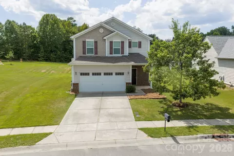 2021 Blue Stream Ln, Indian Trail, NC 28079