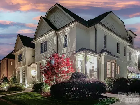 2508 Maybank Dr, Charlotte, NC 28211