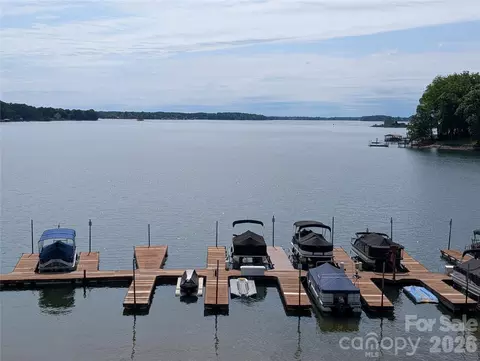7831 Spinnaker Bay 301 Dr #301, Sherrills Ford, NC 28673