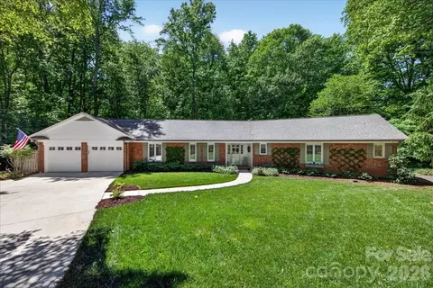 5008 Hillary Pl, Charlotte, NC 28270