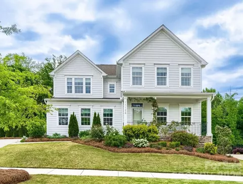 11126 Sound Rd, Davidson, NC 28036