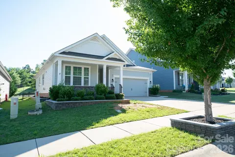 1106 Eddisbury Cv, Waxhaw, NC 28173