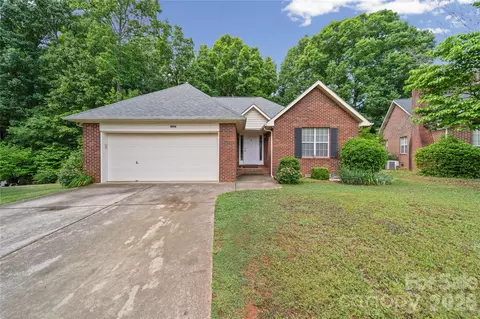 4808 Liska Ct, Charlotte, NC 28227