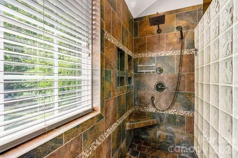 Bath - 7074 Ridgeway Rd, Stanley, NC 28164 photo 3 of 5