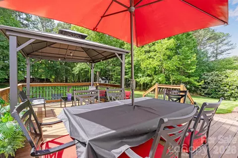Exterior - 7074 Ridgeway Rd, Stanley, NC 28164 photo 6 of 11