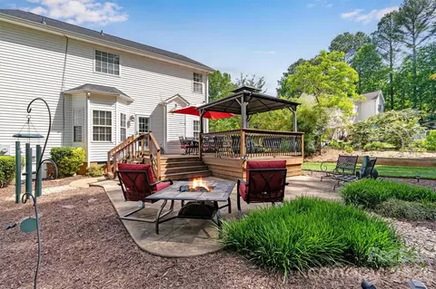 Exterior - 7074 Ridgeway Rd, Stanley, NC 28164 photo 8 of 11