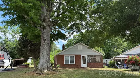 1717 Shelby Rd, Kings Mountain, NC 28086