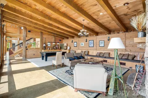 76 Dancing Wind Ln, Marshall, NC 28753 photo 4