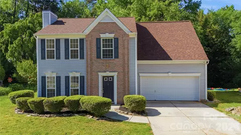 7011 Long Run Ln, Charlotte, NC 28216
