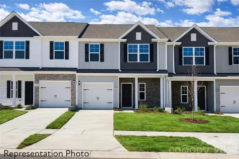 4737 Muskogee Dr, Charlotte, NC 28227