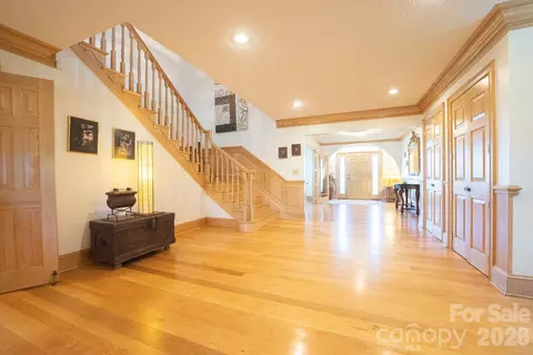 Entry Way - 6985 Junaluska Rd, Boone, NC 28607 photo 1 of 3