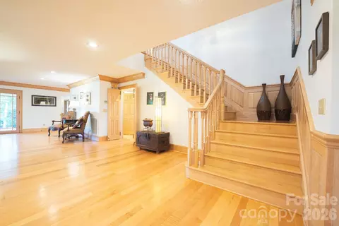 Entry Way - 6985 Junaluska Rd, Boone, NC 28607 photo 2 of 3