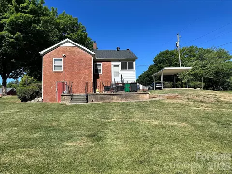 600 W Cama 8 St #8, Charlotte, NC 28217