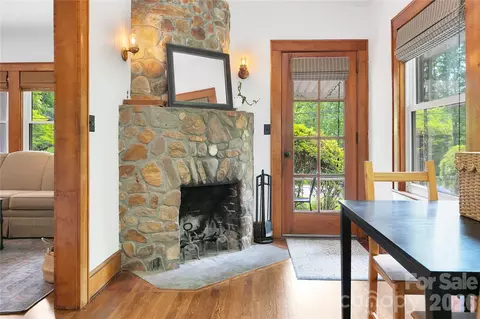 Entry Way - 470 Cherryfield Loop, Brevard, NC 28712 photo 2 of 4