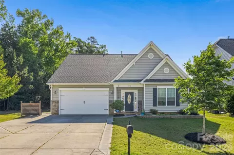 578 Daventry Ct, Clover, SC 29710