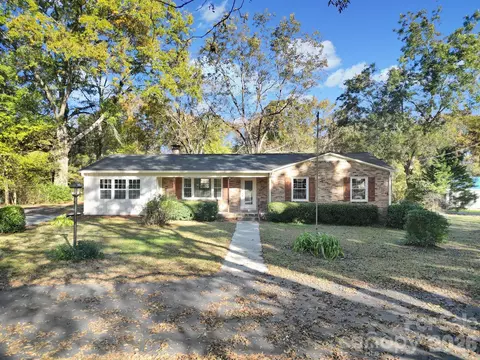 3987 Taxahaw Rd, Lancaster, SC 29720