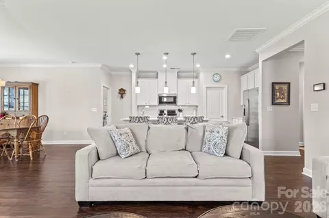 Entry Way - 2012 Hyacinth Ct, Denver, NC 28037 photo 3 of 5