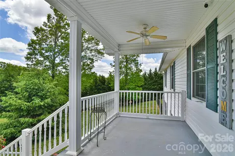 Exterior - 116 Kay Rd, Flat Rock, NC 28731 photo 2 of 7