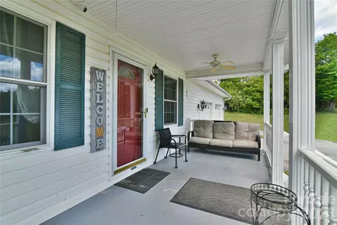 Exterior - 116 Kay Rd, Flat Rock, NC 28731 photo 3 of 7