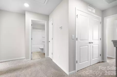 Entry Way - 3939 Townes Blvd, Terrell, NC 28682 photo 4 of 4