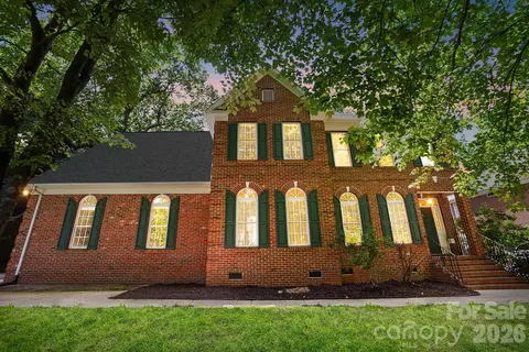7126 Weddington Brook Dr, Matthews, NC 28104