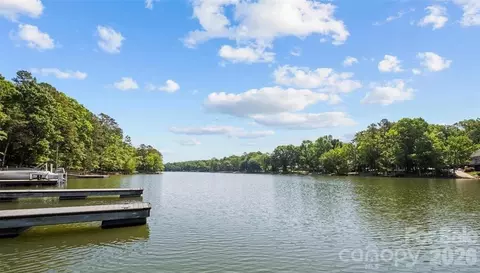 722 Emerald Bay Dr, Salisbury, NC 28146
