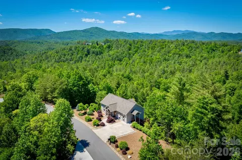 5564 Table View Ln, Lenoir, NC 28645