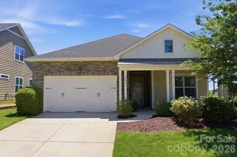 261 Stone Mountain Way, Denver, NC 28037