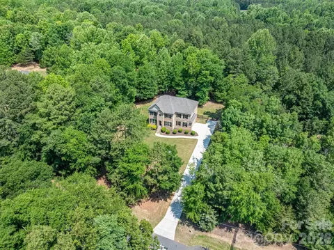 227 Bay Shore Dr, Belmont, NC 28012
