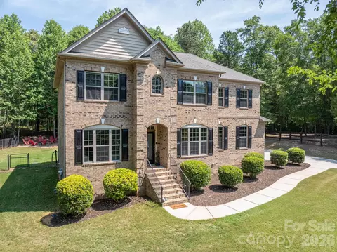 227 Bay Shore Dr, Belmont, NC 28012