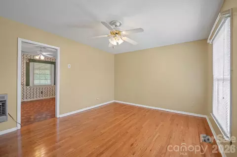 Living - 1329 Landsdowne Dr, Conover, NC 28613 photo 1 of 3