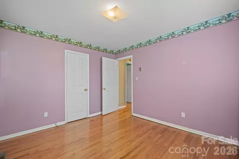 Bedroom - 1329 Landsdowne Dr, Conover, NC 28613 photo 4 of 8