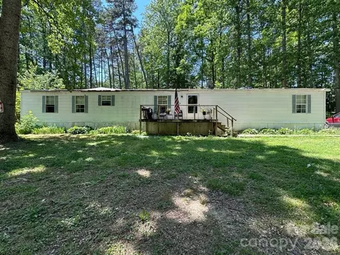 202 Steele Ave, Cleveland, NC 27013