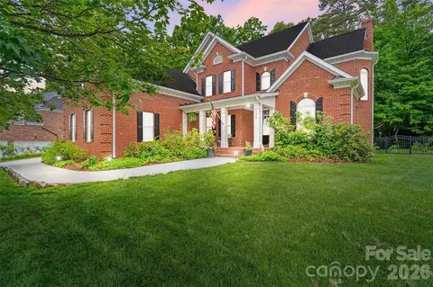 406 Castlestone Ln, Matthews, NC 28104