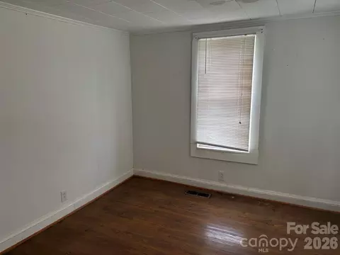 Bedroom - 162 Phillips Ln, Spruce Pine, NC 28777 photo 5 of 5
