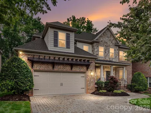 5607 Open Book Ln, Charlotte, NC 28270