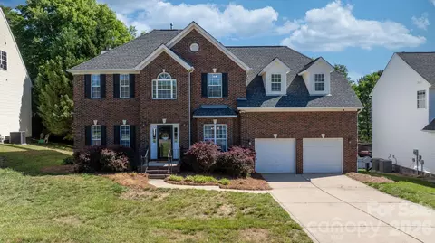 117 Mark Twain Ct, Mount Holly, NC 28120