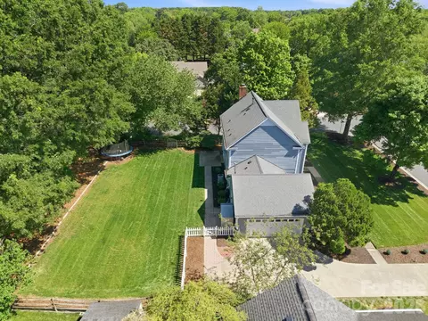 8729 Totteridge Dr, Charlotte, NC 28277