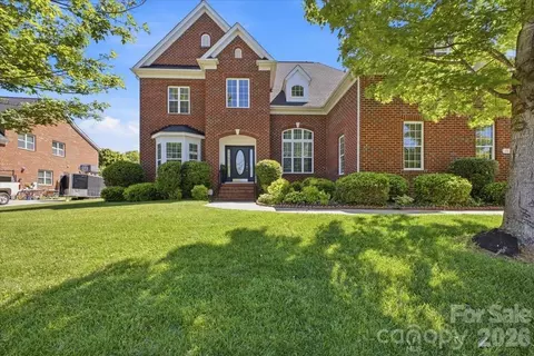1825 Laveta Rd, Charlotte, NC 28269