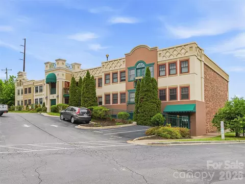 37 Hiawassee E103 St #E103, Asheville, NC 28801
