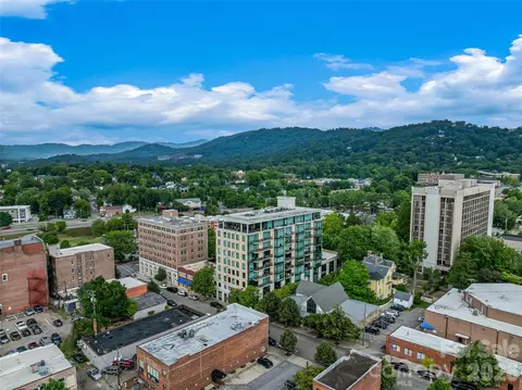 60 N Market 107 St #107, Asheville, NC 28801