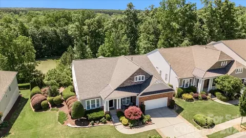 39653 Rosebay Ct, Fort Mill, SC 29707